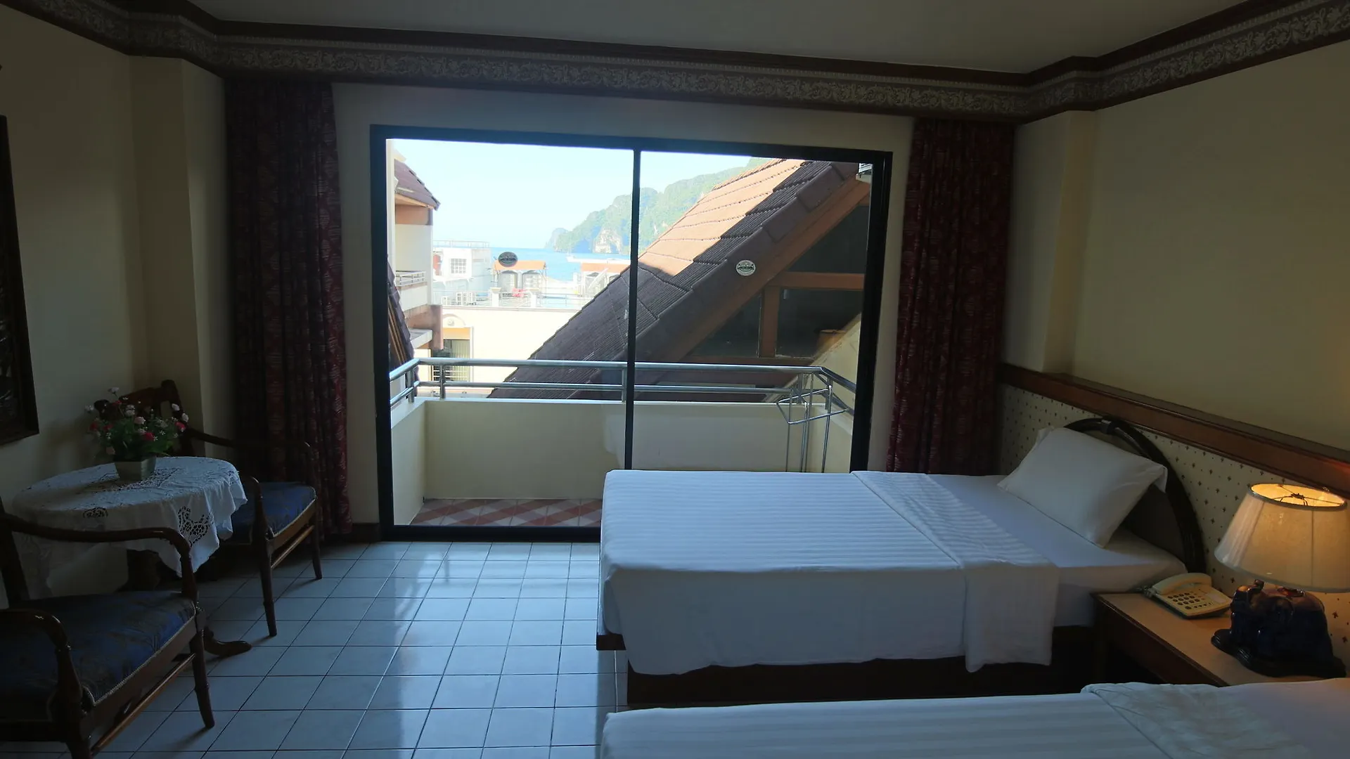 Phi Phi Hotel 3*, Phi Phi