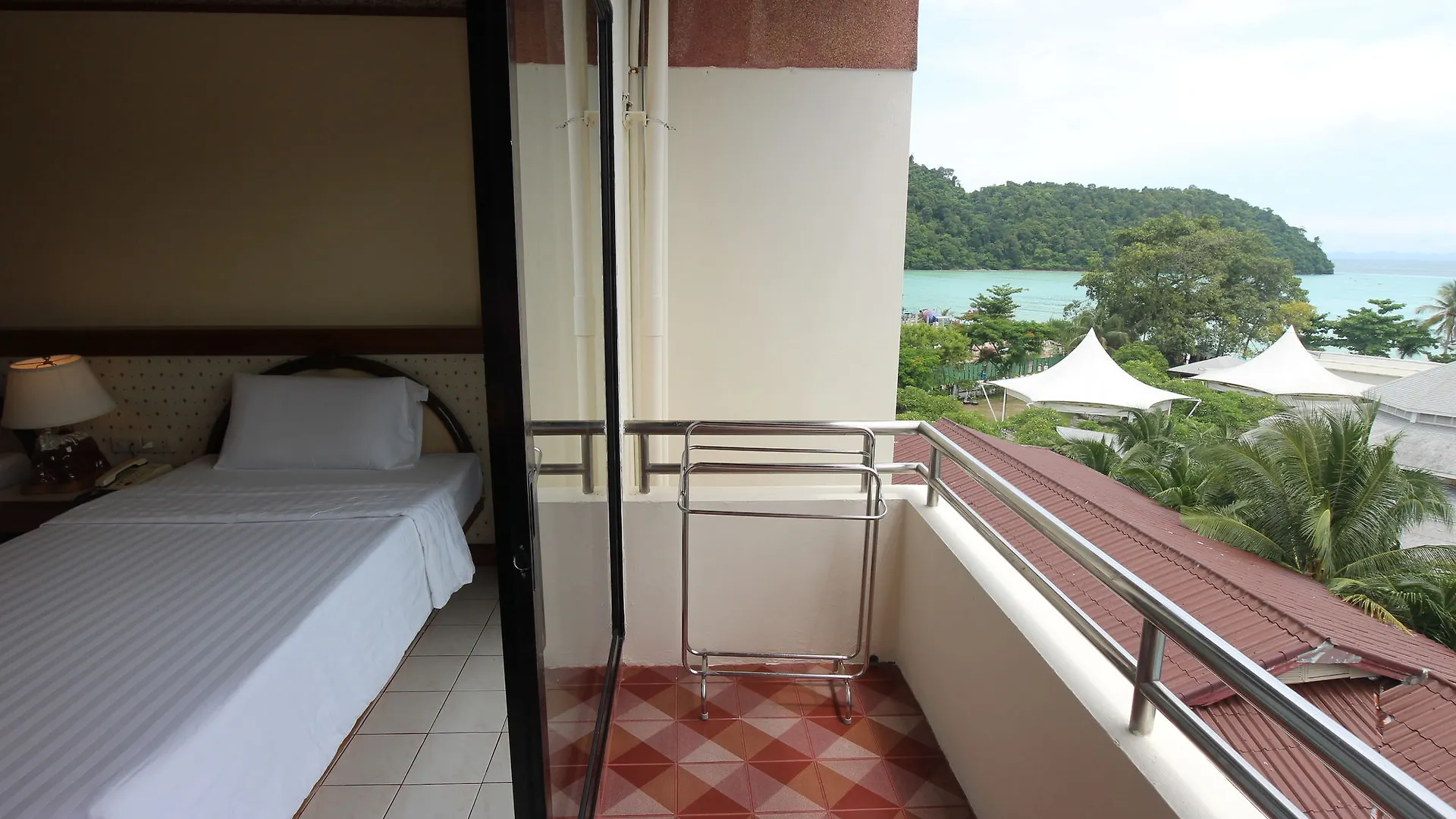 Phi Phi Hotel 3*, Phi Phi Don